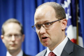 Herb Stapleton, một đặc vụ của FBI, tuyên bố cáo buộc chống lại Xu Yanjun ở Cincinnati. (Nguồn: AFP)