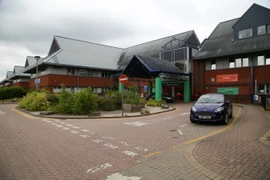 Toàn cảnh bệnh viện quận Salisbury, nơi hai công dân bị nhiễm độc đang được điều trị ngày 4/7. (Nguồn: AFP/TTXVN)