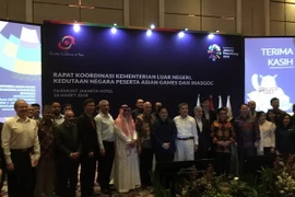 Các Đại sứ và đại diện 45 nước tham gia họp phối hợp. (Ảnh: Quyên-Mạnh/Vietnam+)