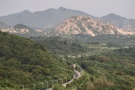 Quang cảnh Khu phi quân sự (DMZ) phân chia hai miền Triều Tiên tại Cheorwon, tỉnh Gangwon, Hàn Quốc. (Ảnh: Yonhap/TTXVN)