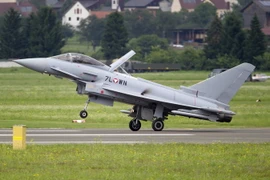 Máy bay chiến đấu Typhoon. (Nguồn: EPA/TTXVN)