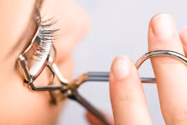 5 dụng cụ bấm mi hoàn hảo nhất cho dáng mắt châu Á