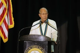 Bộ trưởng Quốc phòng Philippines Delfin Lorenzana. (Nguồn: THX/TTXVN)