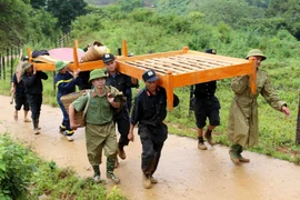 [Video] Vùng cao Mù Cang Chải di dời dân ra khỏi vùng lũ