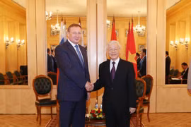 Tổng Bí thư Nguyễn Phú Trọng tiếp Tổng Giám đốc Tập đoàn Zarubezneft Sergey Kudryashov. Ảnh: Trí Dũng - TTXVN