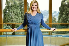 Học hỏi nữ Tổng thống Croatia cách diện đồ vô cùng thông minh