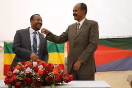 Thủ tướng Ethiopia Abiy Ahmed (trái) và Tổng thống Abiy Ahmed Isaias Afwerki. (Nguồn: africanews.com)