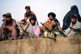 Các tay súng Taliban tại tỉnh Farah, Afghanistan. (Nguồn: AFP/TTXVN)