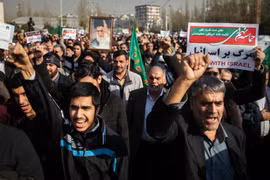 Tuần hành ủng hộ Chính phủ tại Tehran. (Nguồn: AFP/TTXVN)