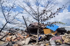Cảnh đổ nát sau vụ động đất và sóng thần tại Palu, Trung Sulawesi, Indonesia ngày 2/10/2018. (Ảnh: THX/TTXVN)