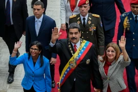Tổng thống Venezuela Nicolas Maduro (giữa) tại lễ tuyên thệ nhậm chức ở thủ đô Caracas ngày 24/5. (Nguồn: AFP/TTXVN)