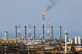 Khai thác dầu ở Iran. (Nguồn: wsj.com)