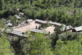 Bãi thử hạt nhân Punggye-ri ở tỉnh Bắc Hamgyong của Triều Tiên trước khi được phá hủy, ngày 24/5. (Nguồn: Yonhap/TTXVN)