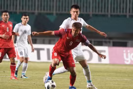 Olympic Thái Lan không thể tạo bất ngờ trước Olympic Uzbekistan. (Nguồn: goal.com)