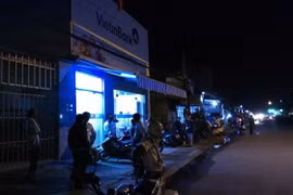 Hiện trường vụ cướp ngân hàng tại Tiền Giang. (Ảnh minh họa. Nam Thái/TTXVN)
