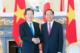 Chủ tịch nước Trần Đại Quang tiếp Chủ tịch Đảng Công Minh Natsuo Yamaguchi. (Ảnh: Nhan Sáng/TTXVN)