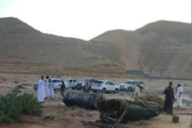 Các mảnh vỡ của tên lửa do nhóm phiến quân Houthi phóng từ Yemen bị đánh chặn tại Riyadh, Saudi Arabia ngày 11/4. (Nguồn: Al Arabiya/TTXVN)