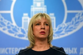 Người phát ngôn Bộ Ngoại giao Nga Maria Zakharova phát biểu tại một cuộc họp báo ở Moskva. (Ảnh: AFP/TTXVN)