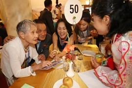 [Video] Bồi hồi trước ngày đoàn tụ gia đình giữa hai miền Triều Tiên