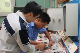 13,8 tỷ đồng hiện đại thiết bị các trung tâm dạy nghề Đồng Nai