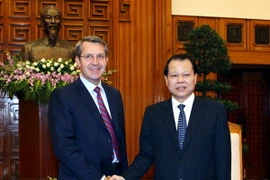 Tạo điều kiện cho doanh nghiệp Italy hợp tác khai thác dầu khí