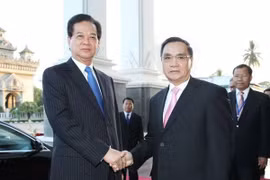 Việt Nam-Lào nhất trí tiếp tục phối hợp triển khai dự án chiến lược