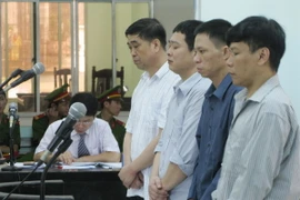 Vụ sửa ụ nổi 83M: Mỗi bị cáo bị tuyên phạt từ 15-20 năm tù