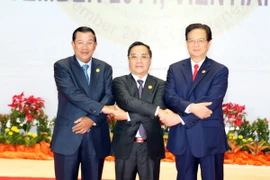 Tuyên bố chung Hội nghị Cấp cao Khu vực Tam giác phát triển CLV