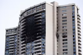 Hiện trường vụ cháy chung cư Marco Polo ở Honolulu. (Nguồn: AFP/TTXVN)