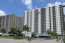 Các căn hộ khu nhà cao tầng phía Đông quận 2 Thành phố Hồ Chí Minh. (Ảnh: Hoàng Hải/TTXVN)