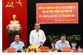 Phó Thủ tướng Trương Hòa Bình phát biểu chỉ đạo tại buổi làm việc với tỉnh Quảng Ngãi. (Ảnh: Phước Ngọc/TTXVN)