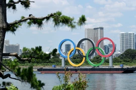 Vòng tròn Olympic tại Tokyo, Nhật Bản, ngày 22/7/2021. (Ảnh: THX/TTXVN) 
