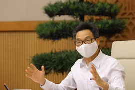 Phó Thủ tướng Vũ Đức Đam chủ trì cuộc họp. (Ảnh: Nguyễn Điệp/TTXVN)