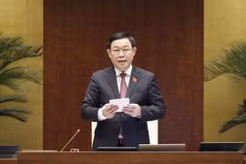 Chủ tịch Quốc hội Vương Đình Huệ tổng kết việc chất vấn và trả lời chất vấn lĩnh vực lao đông, thương binh và xã hội. (Ảnh: Doãn Tấn/TTXVN)