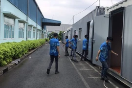 Nhà lưu trú của công nhân được thiết kế từ các container. (Nguồn: laodong.vn)