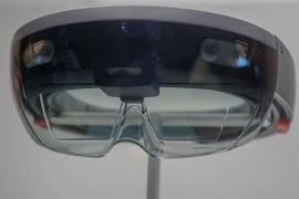 Kính thực tế ảo của Microsoft.