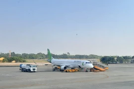 Hãng hàng không Bamboo Airways (BAV) dự kiến sẽ khai thác các chuyến bay đến Cảng hàng không Cà Mau bằng tàu bay Embraer 175 kể từ ngày 15/6 tới. (Ảnh: Kim Há/TTXVN_