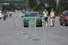 Trước diễn biến phức tạp của dịch COVID-19, Thành phố yêu cầu tăng cường kiểm soát người ra đường không có lý do tại các tổ công tác liên ngành. (Ảnh: Minh Quyết/TTXVN) 