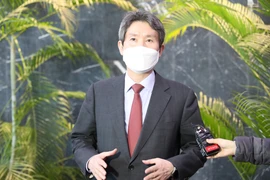 Bộ trưởng Thống nhất Hàn Quốc Lee In-young phát biểu với báo giới tại thủ đô Seoul. (Ảnh: Yonhap/TTXVN)