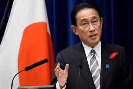 Thủ tướng Nhật Bản Fumio Kishida phát biểu trong cuộc họp báo tại Tokyo, Nhật Bản. (Ảnh: AFP/TTXVN)