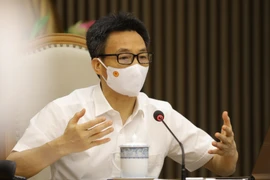 Phó Thủ tướng Vũ Đức Đam chủ trì cuộc họp. (Ảnh: Nguyễn Điệp/TTXVN) 