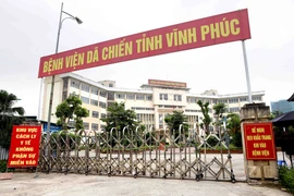 Bệnh viện dã chiến tỉnh Vĩnh Phúc ở xã Định Trung, thành phố Vĩnh Yên được kích hoạt từ 18 giờ ngày 7/5. (Ảnh: Hoàng Hùng/TTXVN)