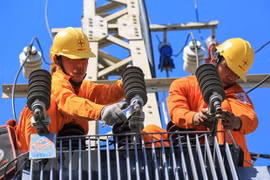 Việt Nam đang hướng tới mục tiêu xây dựng thị trường điện cạnh tranh. (Ảnh: TTXVN phát)
