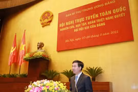 Ông Võ Văn Thưởng, Ủy viên Bộ Chính trị, Thường trực Ban Bí thư phát biểu khai mạc, chỉ đạo hội nghị. (Ảnh: Phương Hoa/TTXVN)