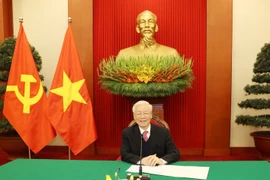 Tổng Bí thư, Chủ tịch nước Nguyễn Phú Trọng điện đàm với Thủ tướng Nhật Bản Suga Yoshihide. (Ảnh: Trí Dũng/TTXVN)