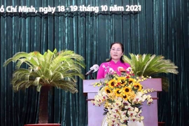 Bà Nguyễn Thị Lệ, Chủ tịch HĐND Thành phố Hồ Chí Minh phát biểu bế mạc Kỳ họp. (Ảnh: Xuân Khu/TTXVN) 