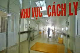 Khu vực cách ly bệnh nhân mắc COVID-19. (Ảnh: Minh Quyết/TTXVN) 