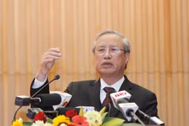 Ông Trần Quốc Vượng, Ủy viên Bộ Chính trị, Thường trực Ban Bí phát biểu chỉ đạo Hội nghị. (Ảnh: Doãn Tấn/TTXVN)