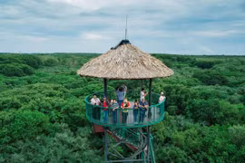 Hoạt động ưu đãi trên sàn giao dịch du lịch điện tử nhằm kích cầu người tiêu dùng mua sắm các sản phẩm du lịch.(Ảnh: Shopee) 
