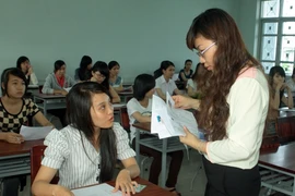 Thí sinh dự thi vào Đại học Cần Thơ năm 2013. (Ảnh: Duy Khương/TTXVN)
